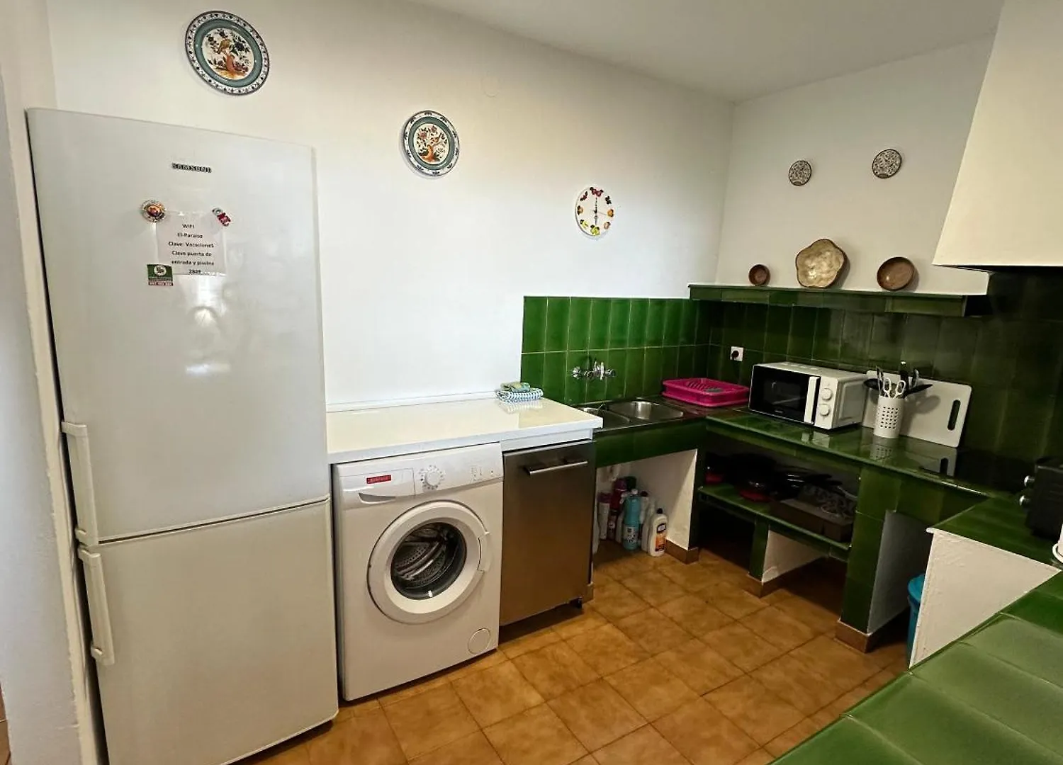 El Paraiso, Apartamento En Mijas Pueblo Con Bonitas Vistas A La Costa Y Con Piscina